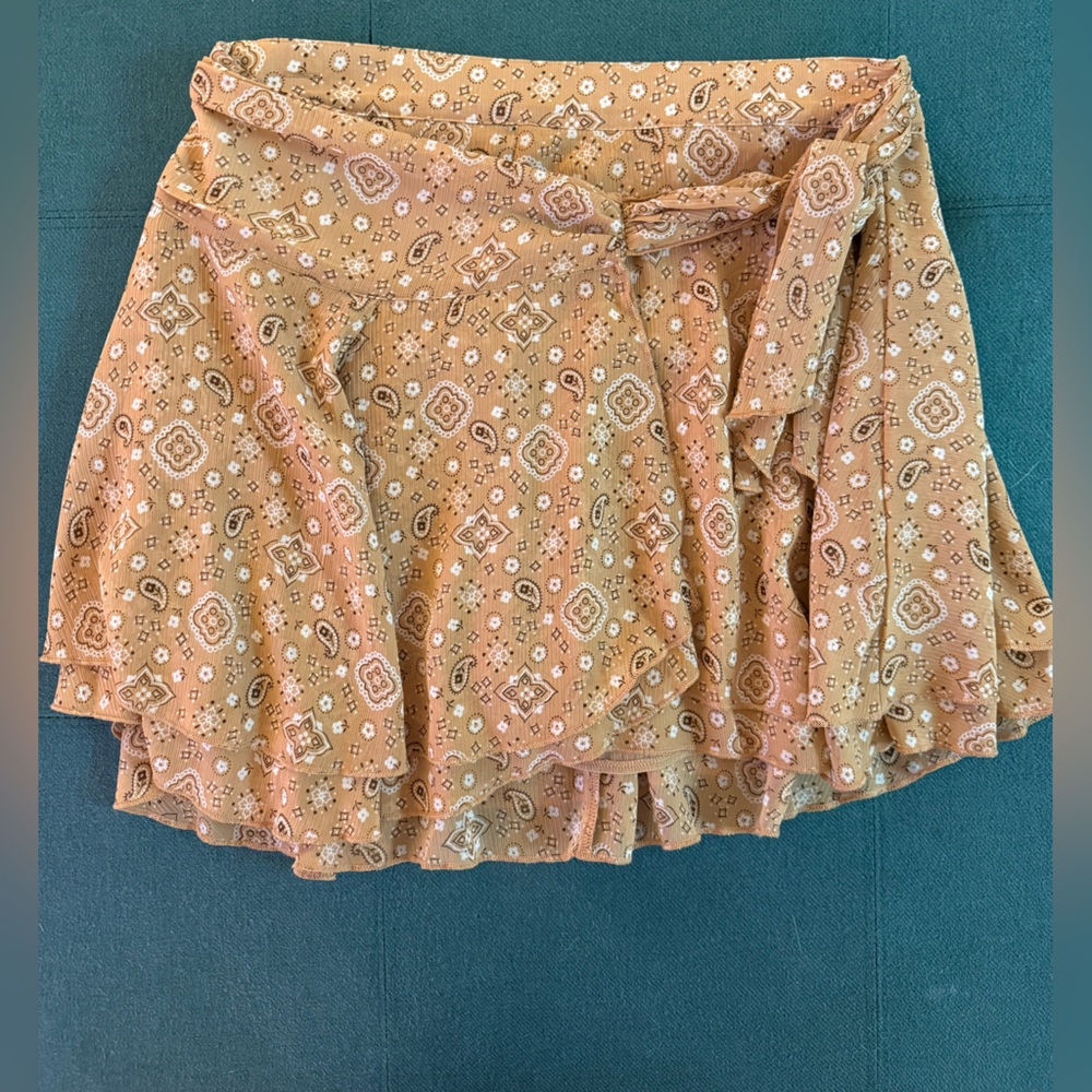 Chic Paisley Tan Wrap Skirt